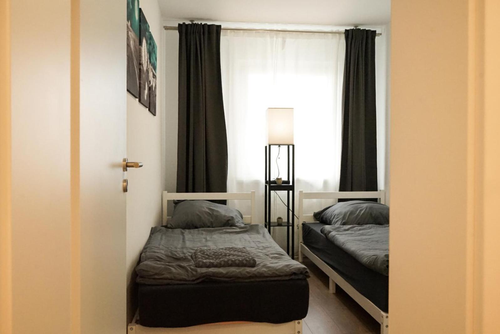 Moeblierte 3-Zimmer-Wohnung Nahe Duesseldorf In Duisburg-Sued Exterior foto